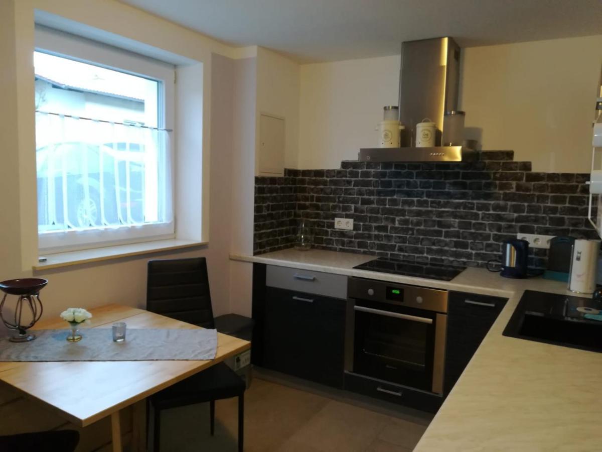 Taunusrast-Usi Apartamento Usingen Exterior foto