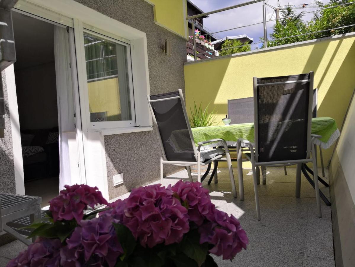 Taunusrast-Usi Apartamento Usingen Exterior foto